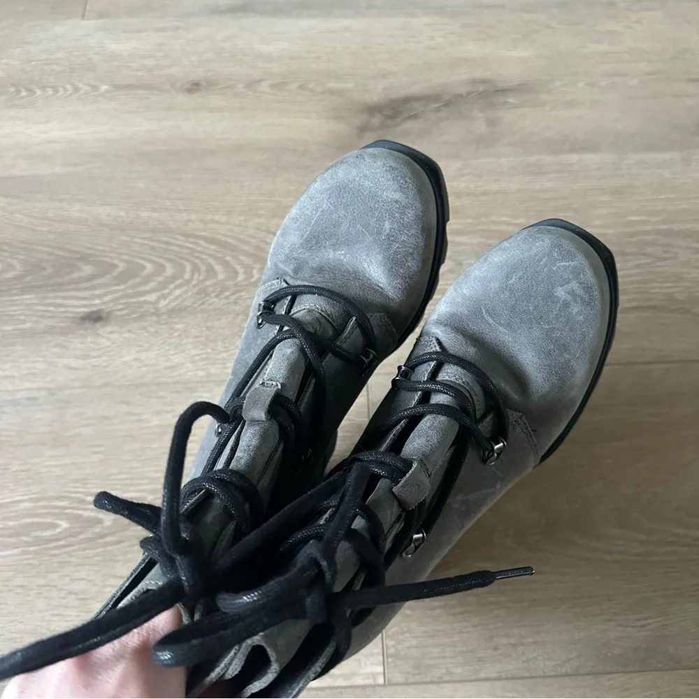 SOREL Joan of Arctic III Waterproof Lace-Up Wedge Boots Grey Sz 8